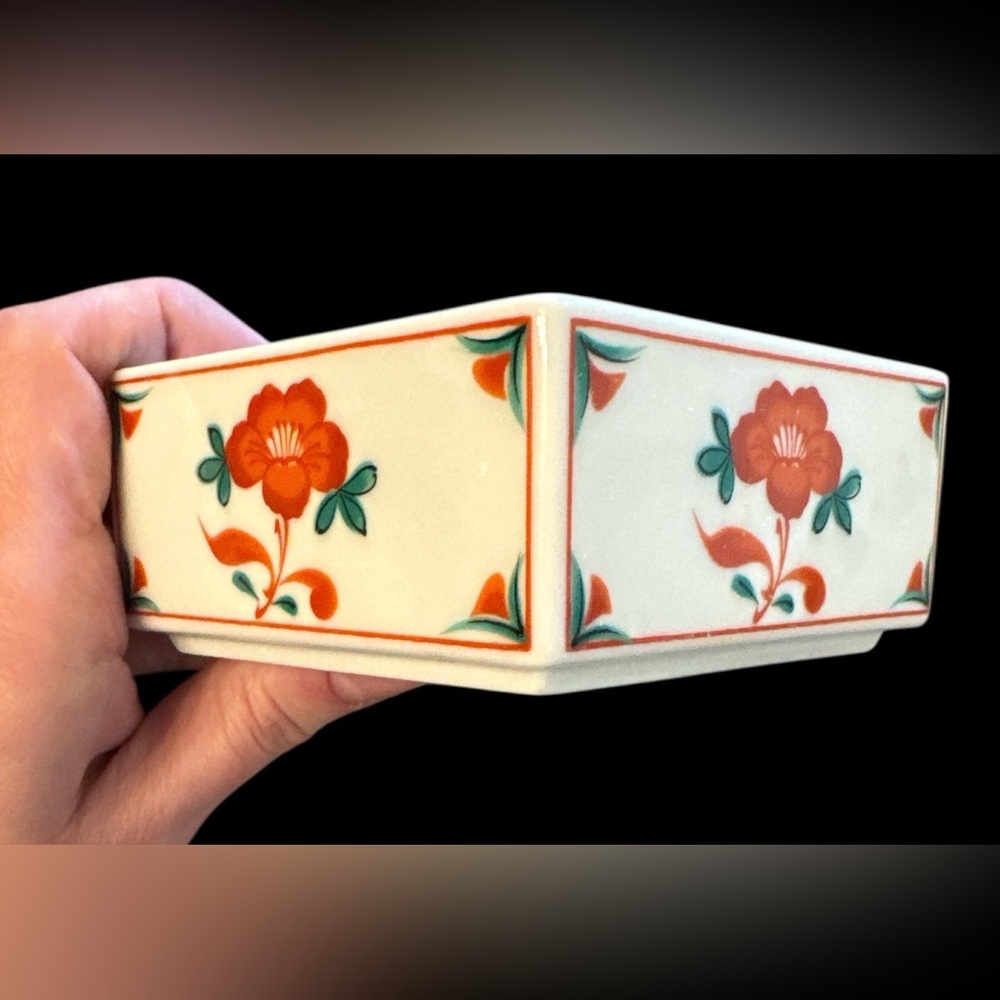 Tiffany & Co. Vintage Floral Trinket Jar - Picture 4 of 5